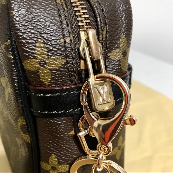 ❌❌Louis Vuitton Monogram Clutch/Crossbody Bag 💼 - Picture 6 of 15